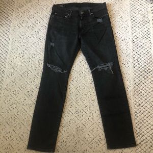 Men’s Abercrombie black distressed jeans